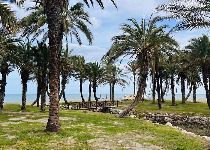 Апартаменты Luxury Alamos Garden Con Parking *